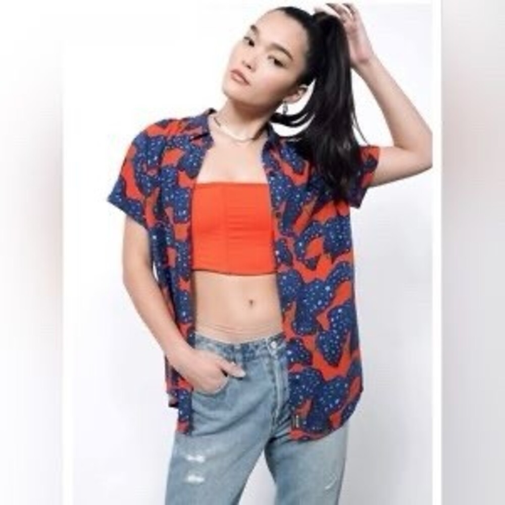 Wildfang The Empower Button-Up Shirt Blue Red Leaf Print Short Sleeve